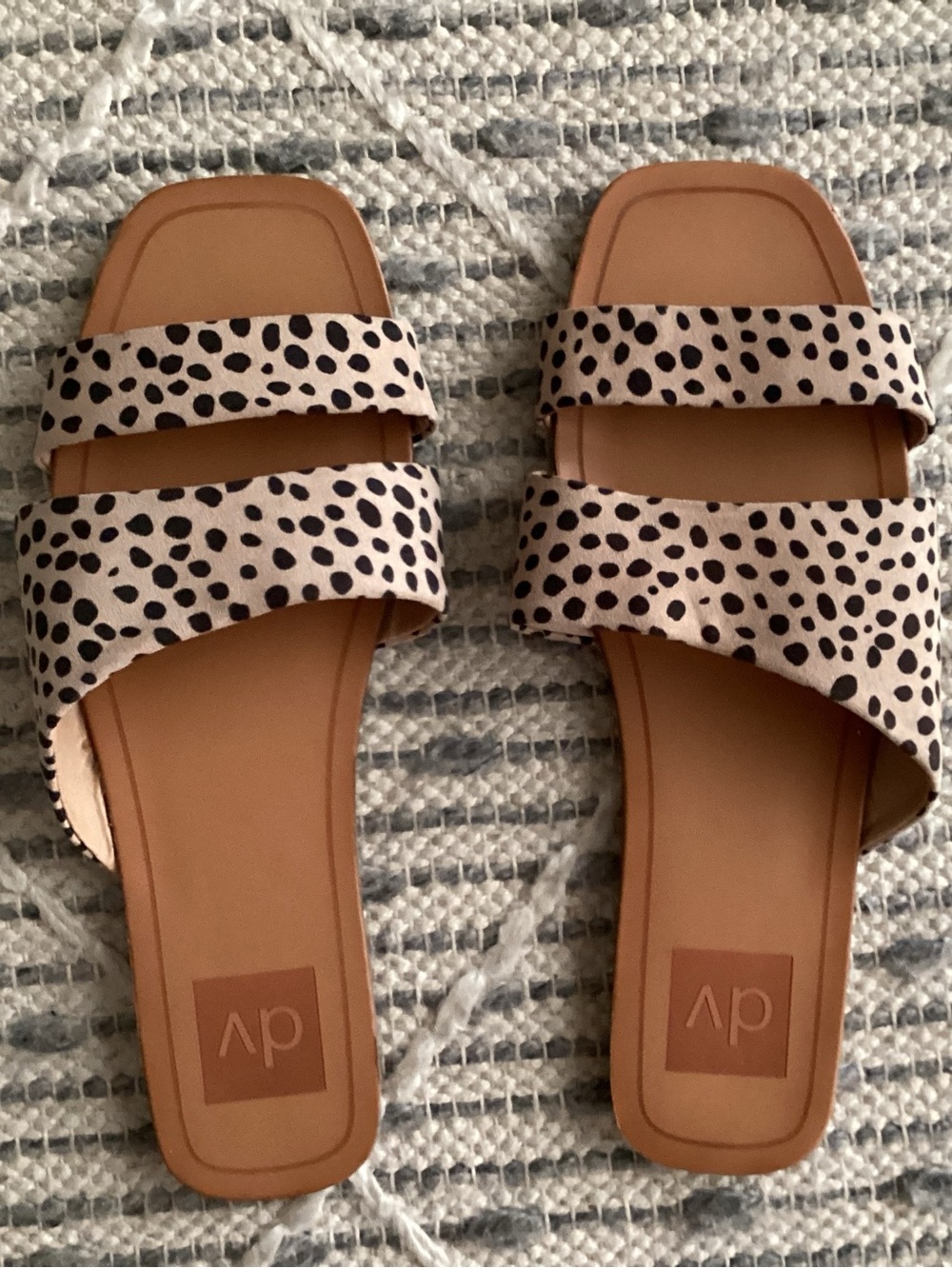 DV by Dolce Vita Tan Footbed Black & White Spotted Double-Strap Slide Sandals